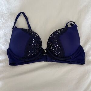Victoria’s Secret bombshell bra